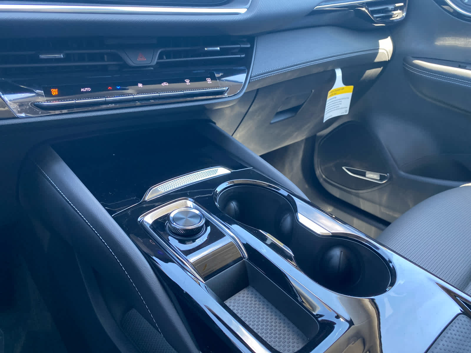 2025 Buick Envision Preferred photo 24