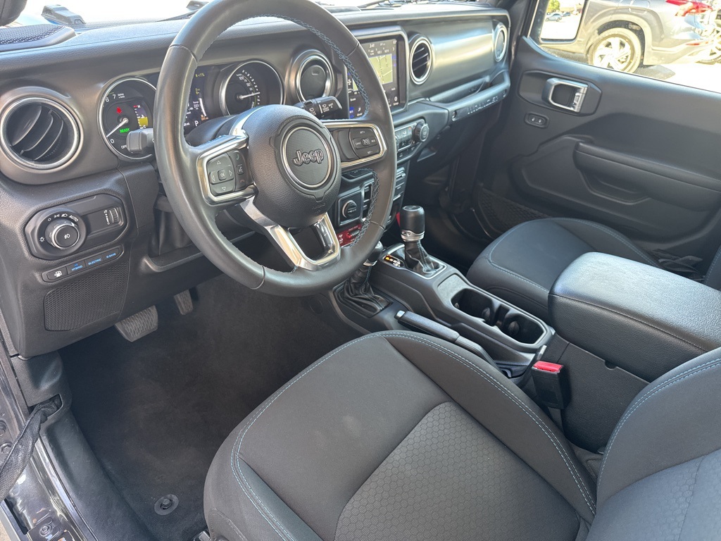 2023 Jeep Wrangler Rubicon 4xe photo 18