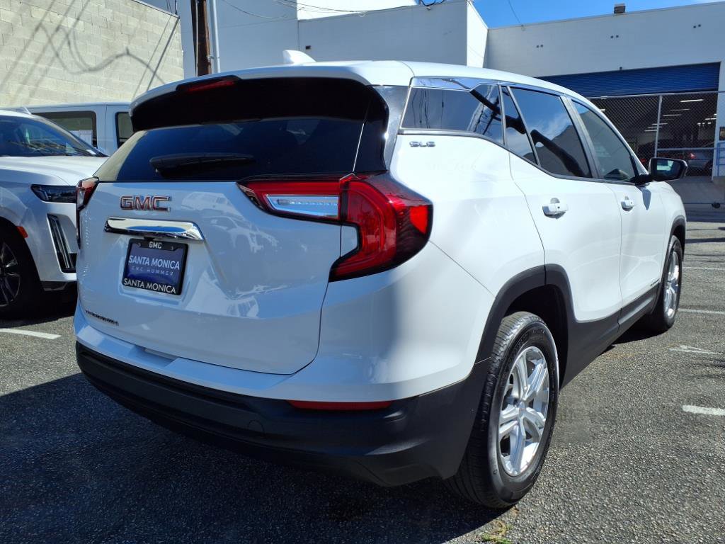 2022 Gmc Terrain SLE photo 21