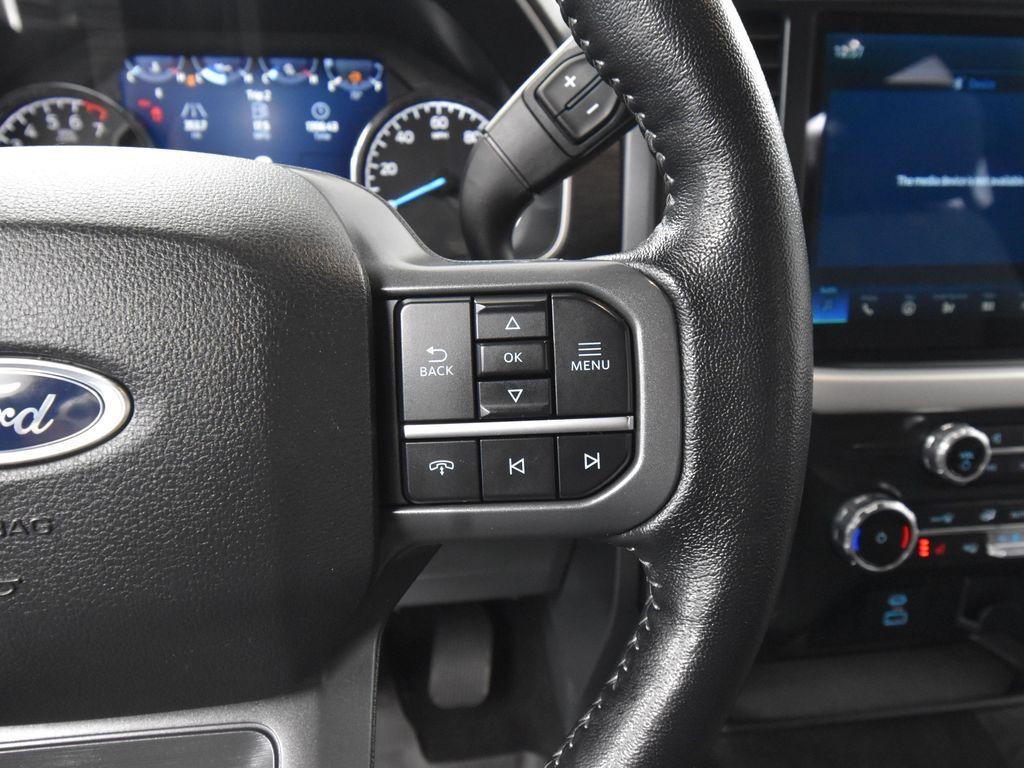 2022 Ford F-150 XLT photo 22