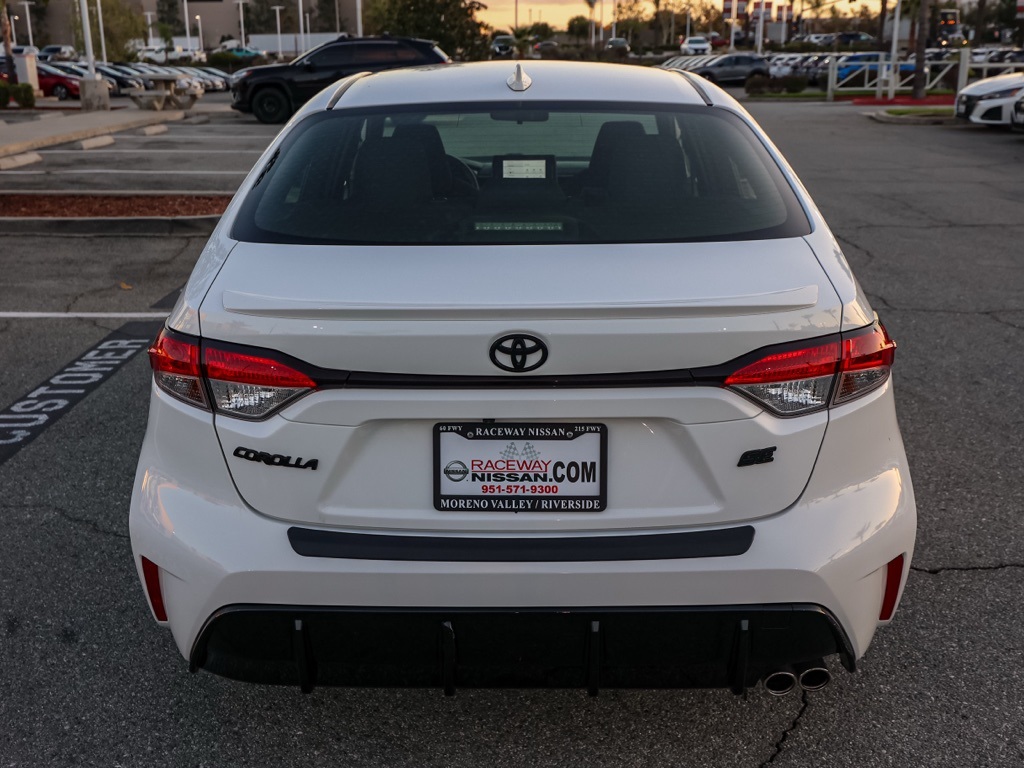 2023 Toyota Corolla SE photo 4