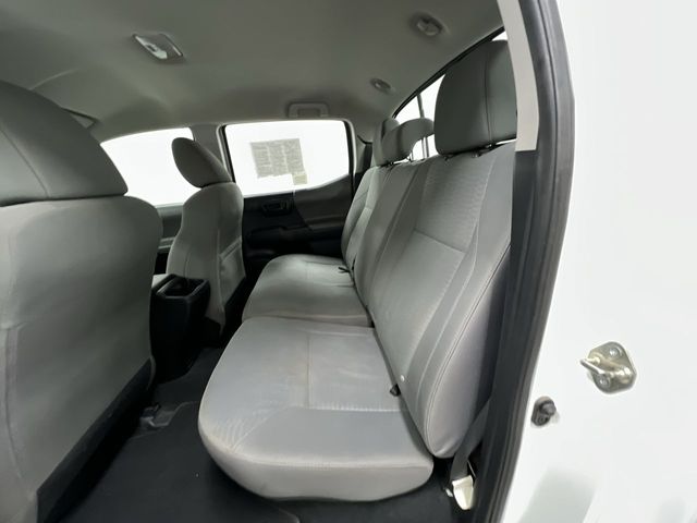 2016 Toyota Tacoma SR photo 18