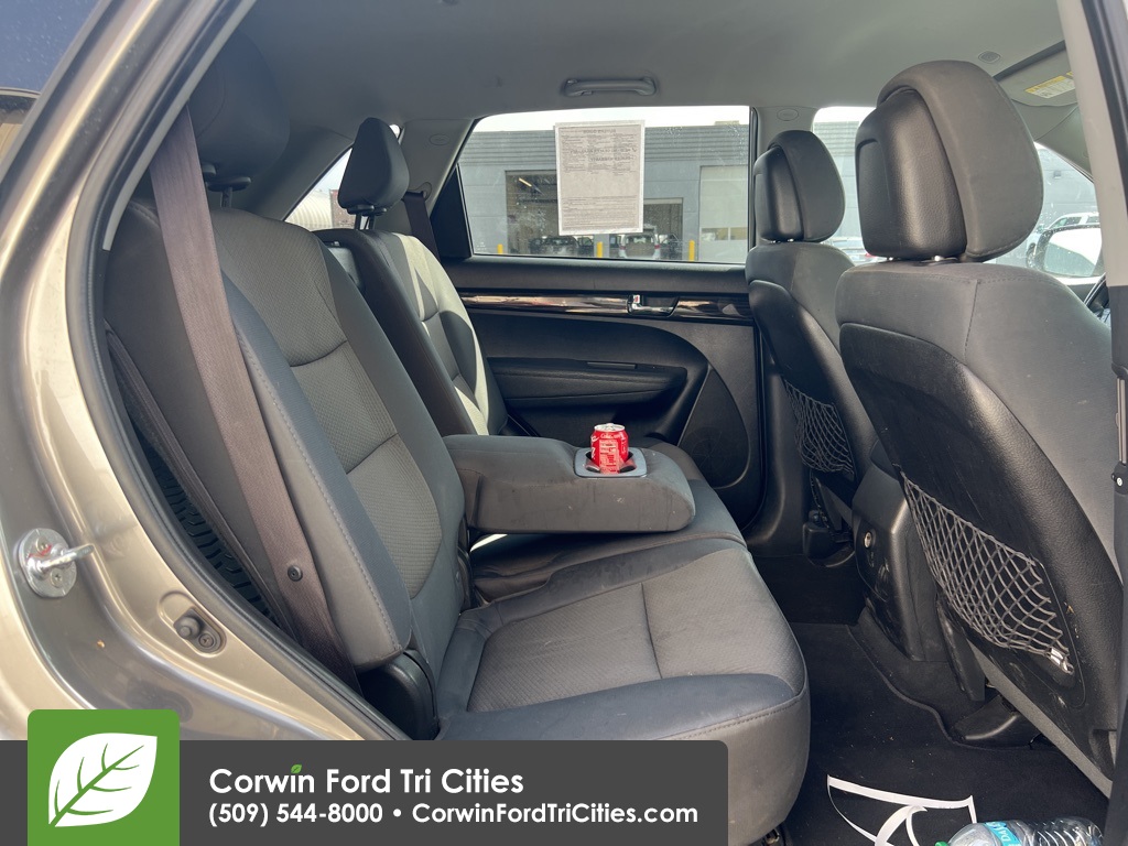 2013 Kia Sorento LX photo 7