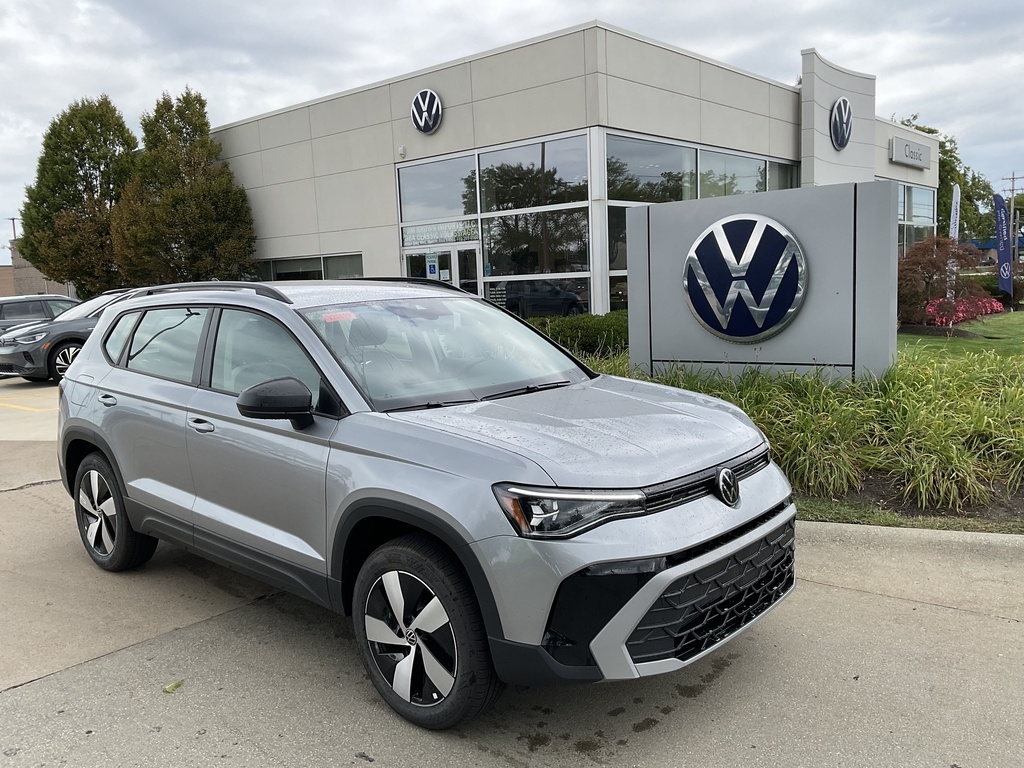 2025 Volkswagen Taos S's photo
