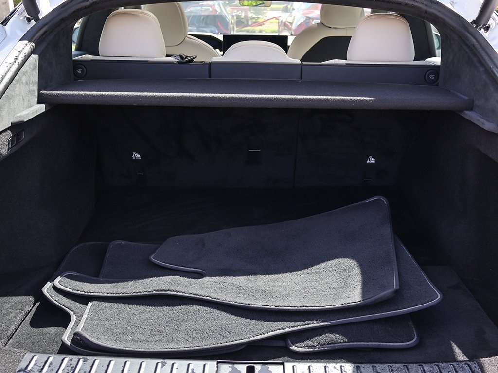 2022 Tesla Model S photo 14