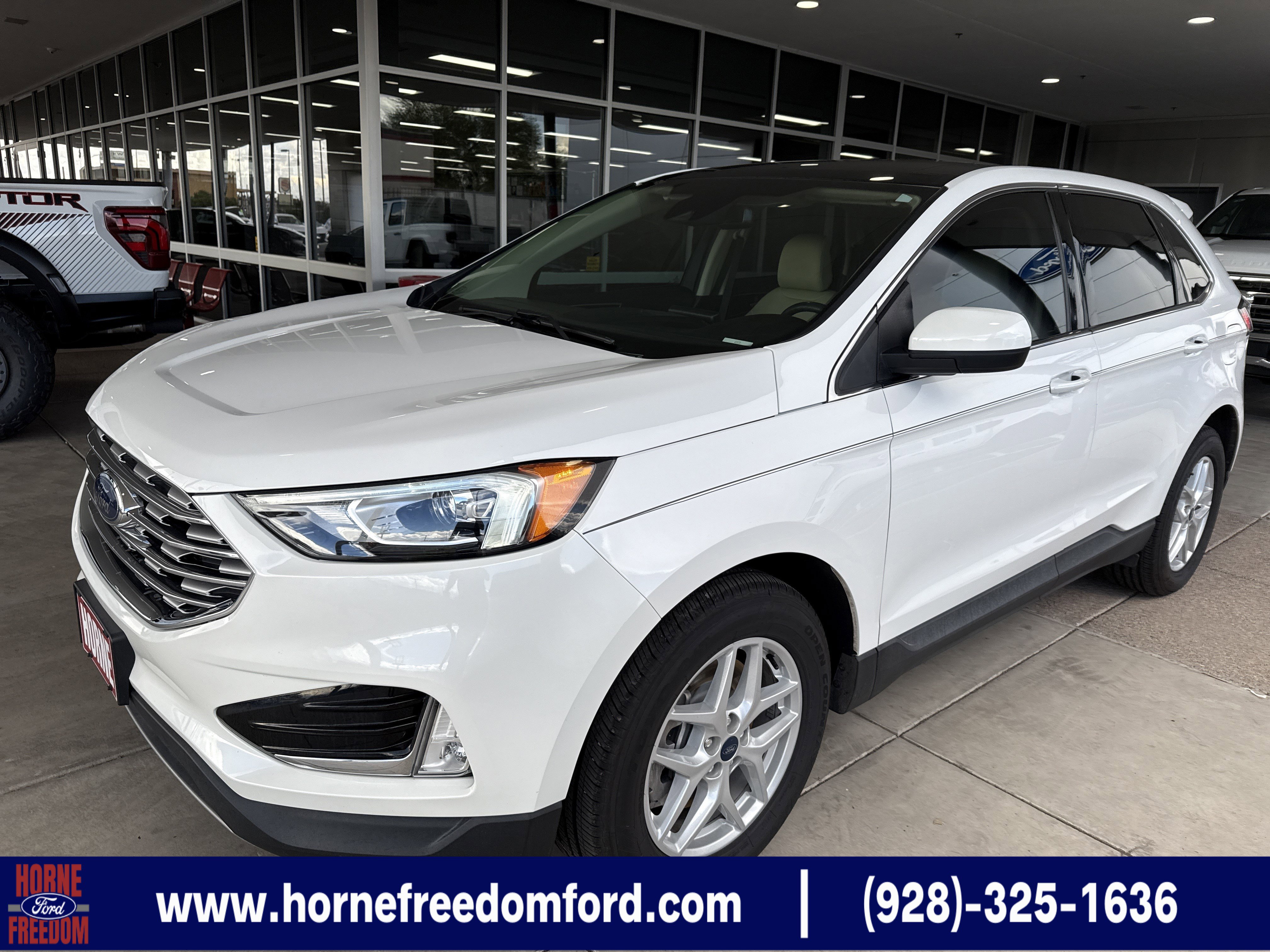 2022 Ford Edge SEL's photo