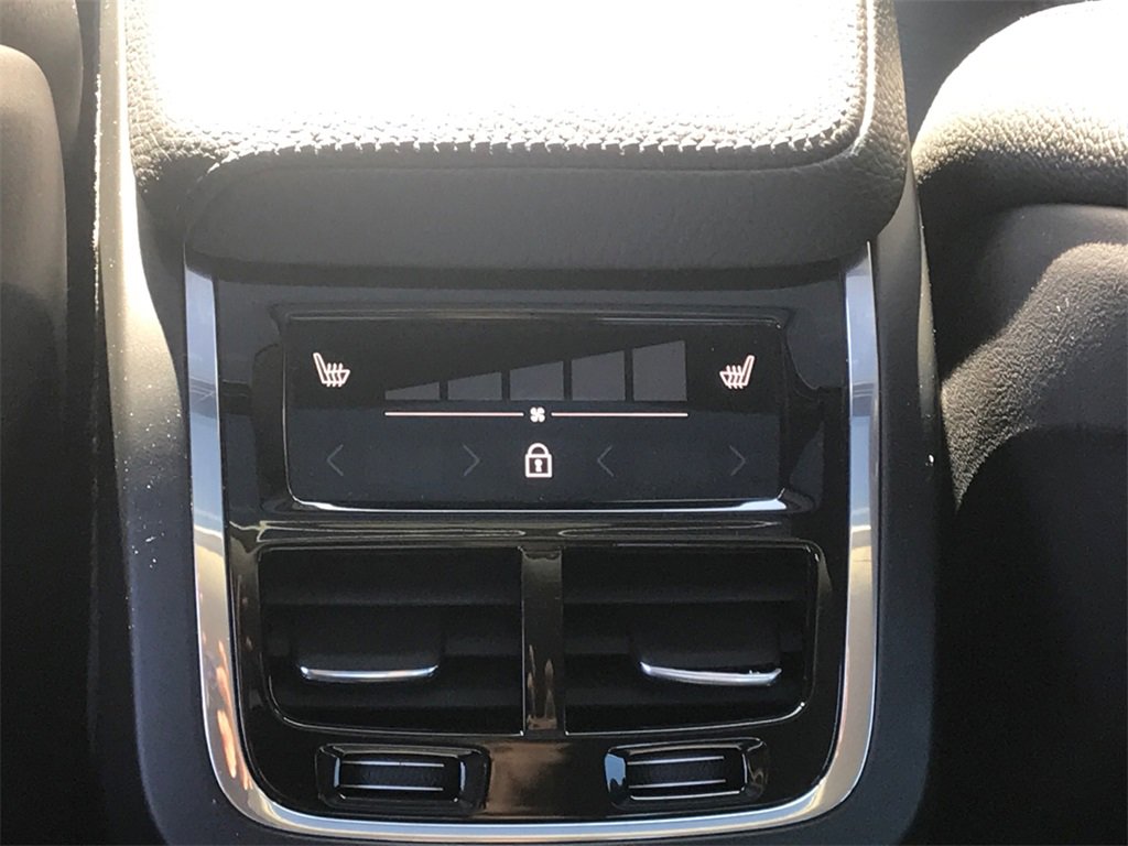 2021 Volvo S60 Inscription photo 24