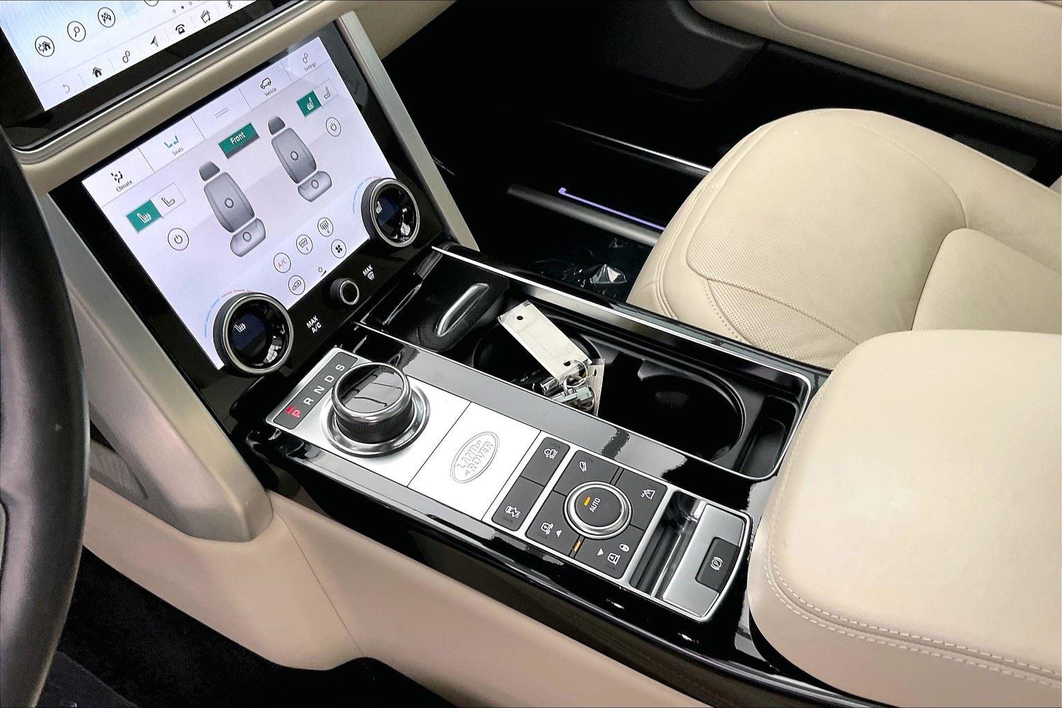 2021 Land Rover Range Rover Autobiography photo 11