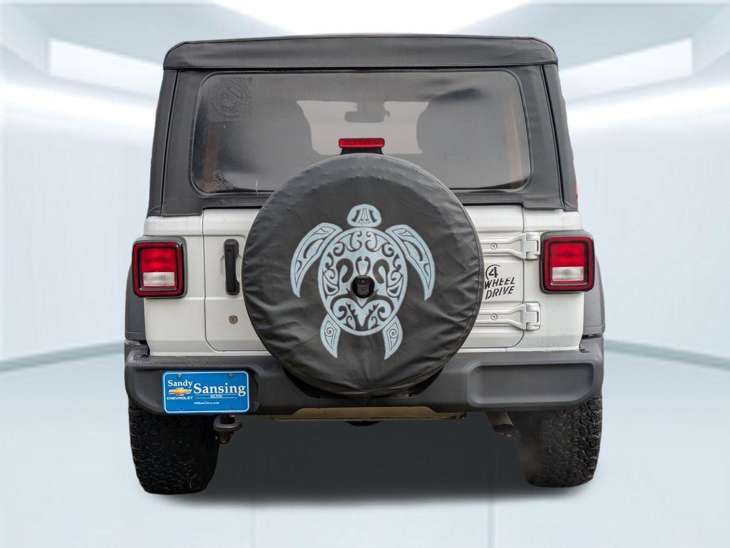 2021 Jeep Wrangler Unlimited Willys photo 4