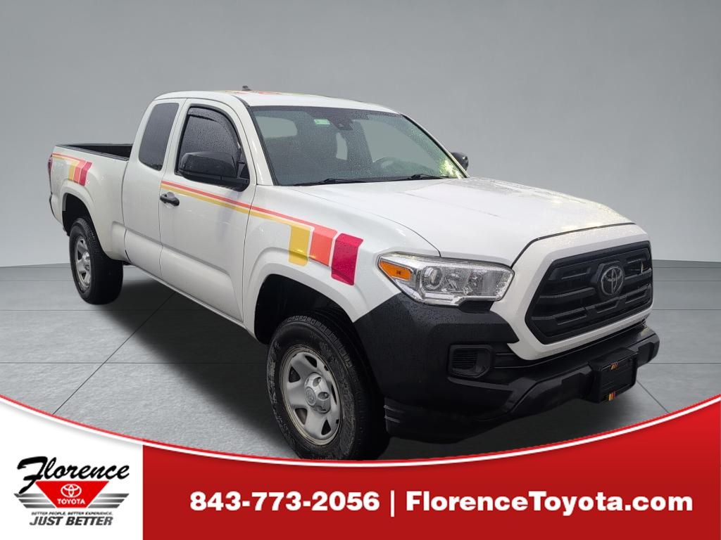 2019 Toyota Tacoma SR's photo