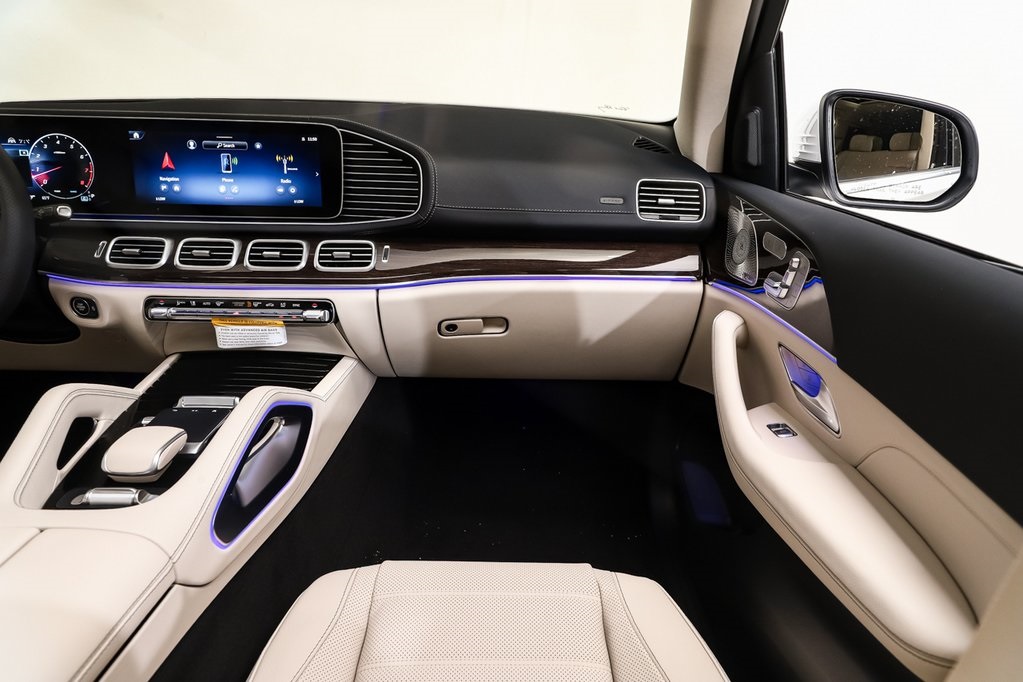 2026 Mercedes Benz GLS 580 4MATIC photo 19