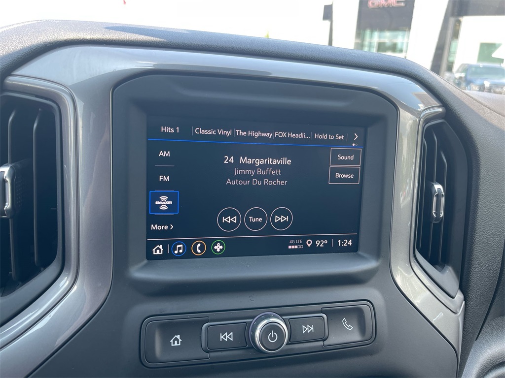 2022 Chevrolet Silverado 1500 Custom photo 14