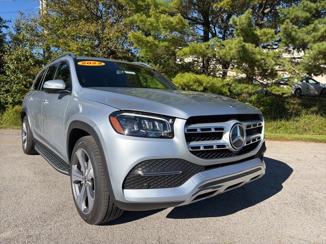 2022 Mercedes Benz GLS 450 4MATIC photo 3
