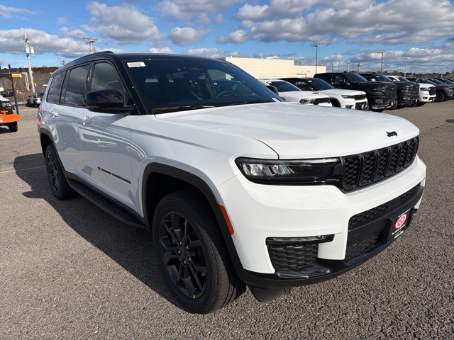 2025 Jeep Grand Cherokee L Limited's photo