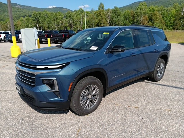 2026 Chevrolet Traverse photo 3