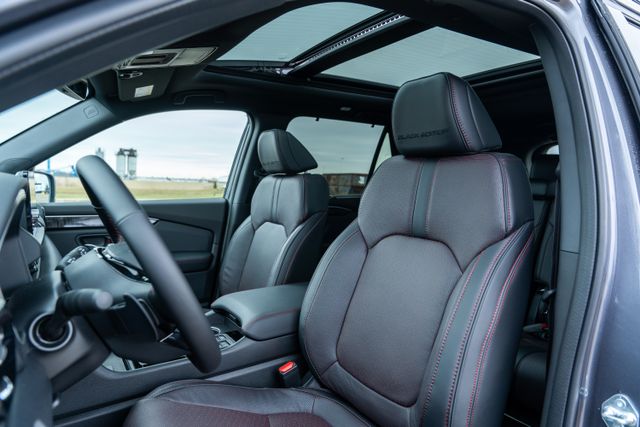 2025 Honda Pilot Black Edition photo 14
