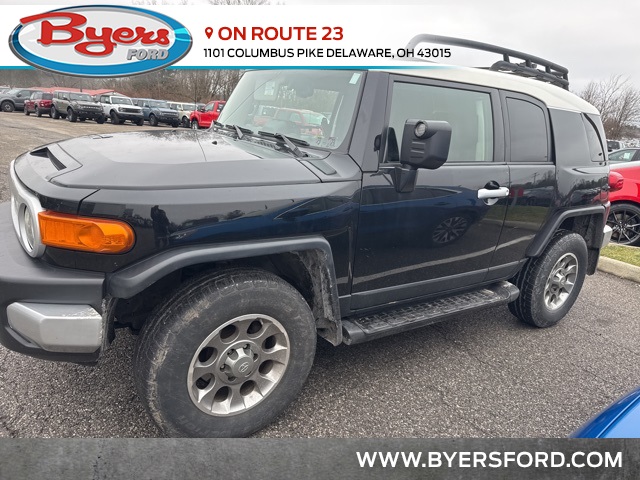 2011 Toyota FJ Cruiser Base's photo