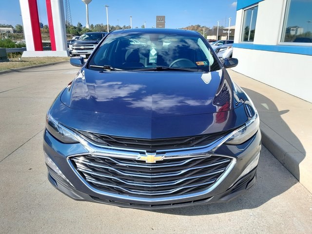 2022 Chevrolet Malibu 1LT photo 4