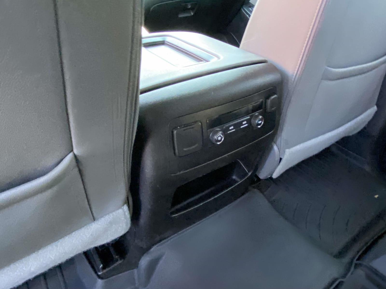 2017 Chevrolet Tahoe LT photo 3