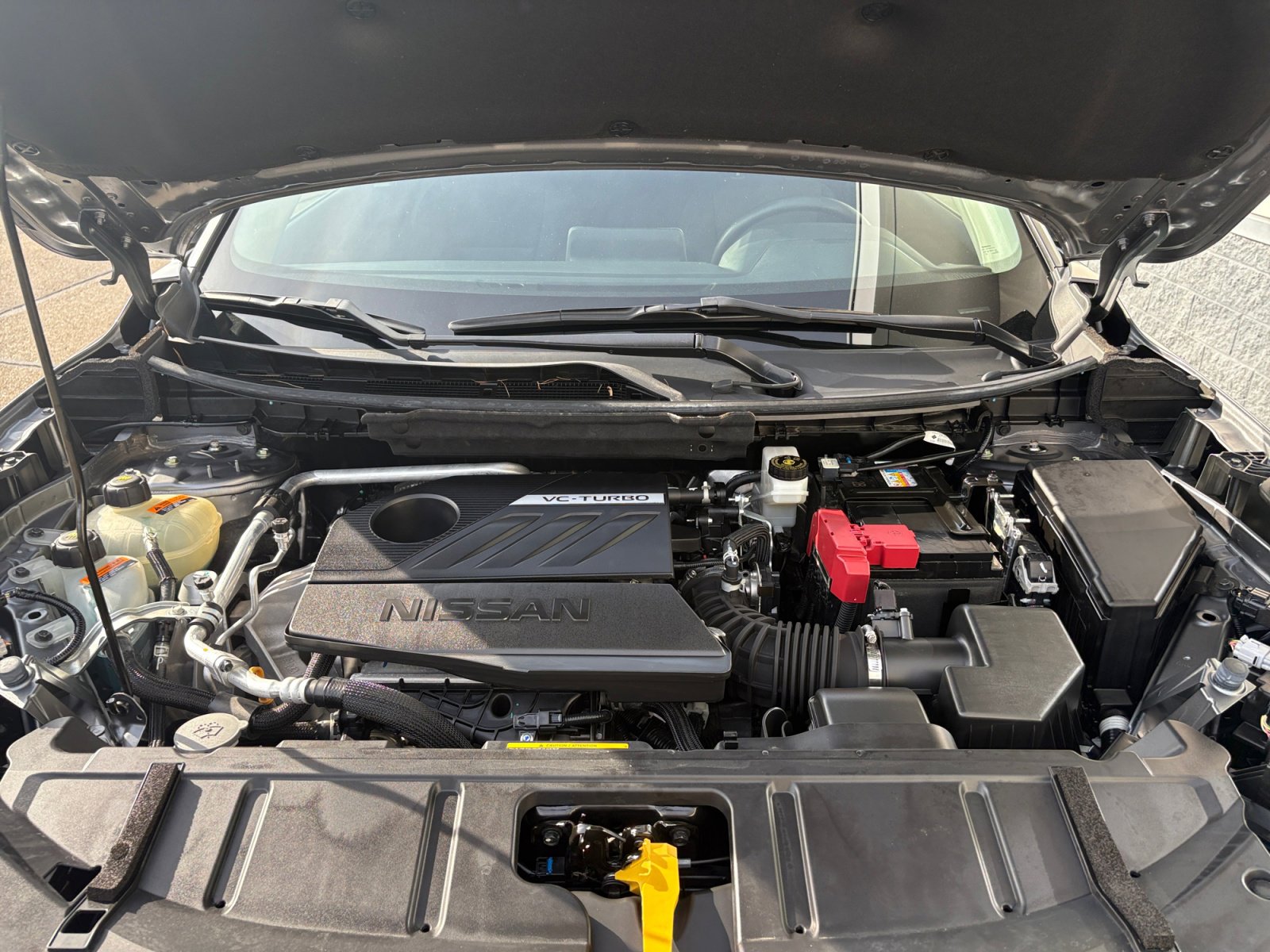 2024 Nissan Rogue SV photo 6
