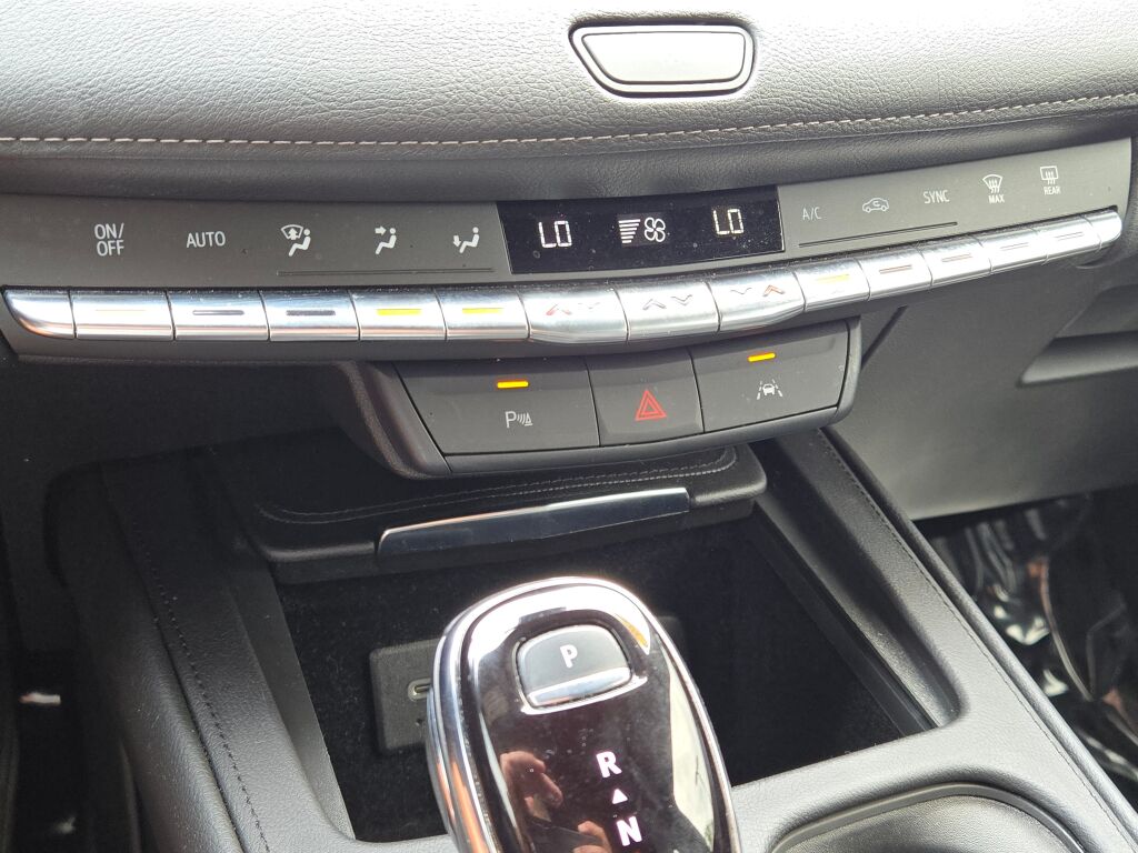 2023 Cadillac XT4 Premium Luxury photo 25