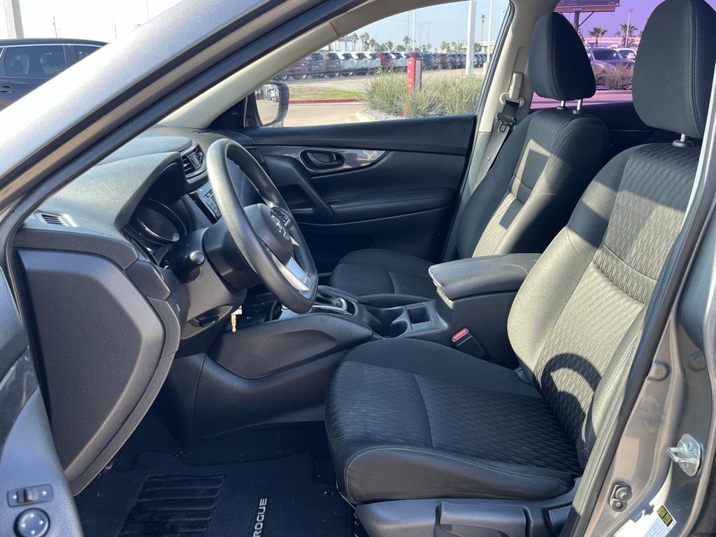 2019 Nissan Rogue S photo 14