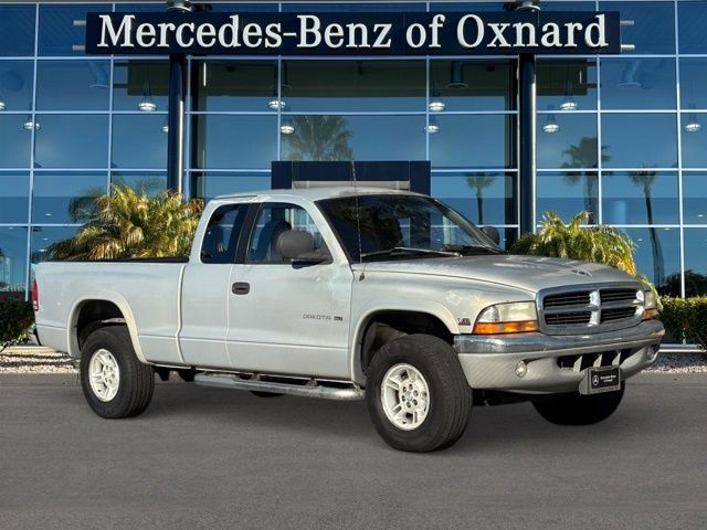 1999 Dodge Dakota Base