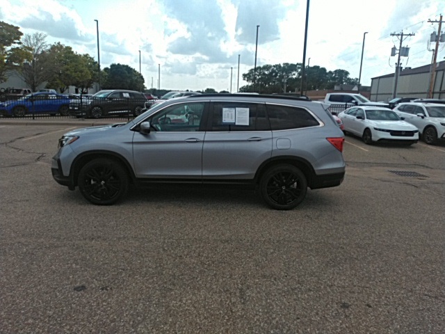 2022 Honda Pilot Special Edition photo 2