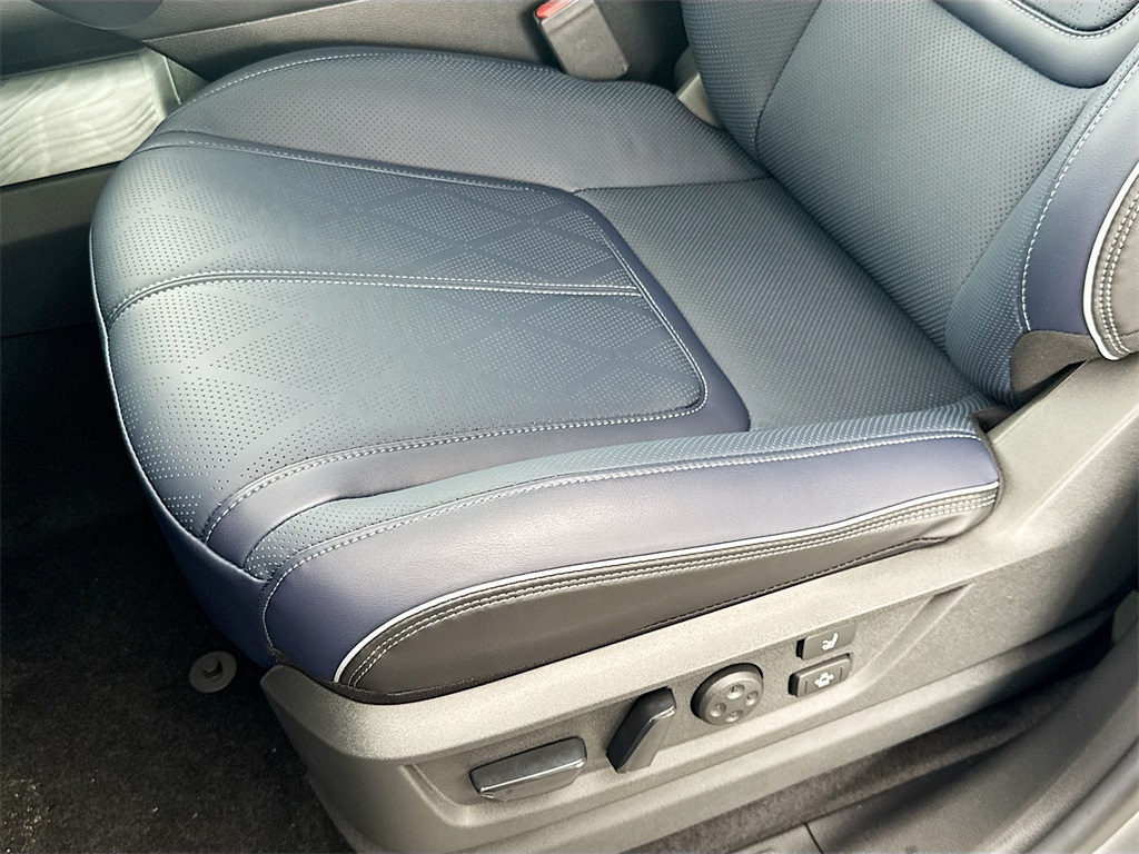 2026 Infiniti QX80 Sensory photo 18