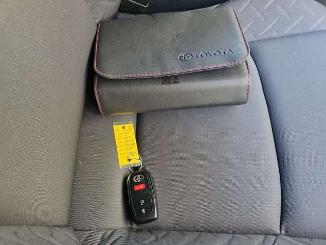 2024 Toyota Tacoma SR5 Double Cab photo 9