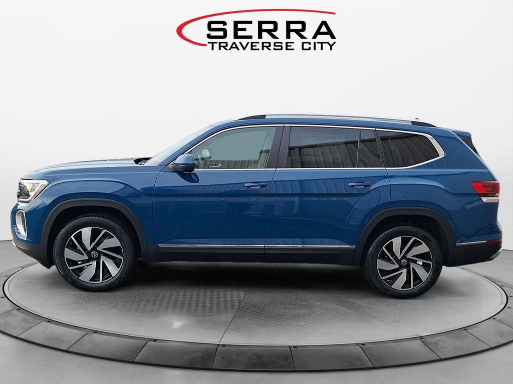 2025 Volkswagen Atlas SEL photo 2