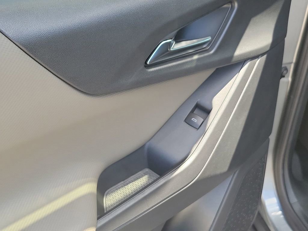 2026 Chevrolet Equinox LT photo 46
