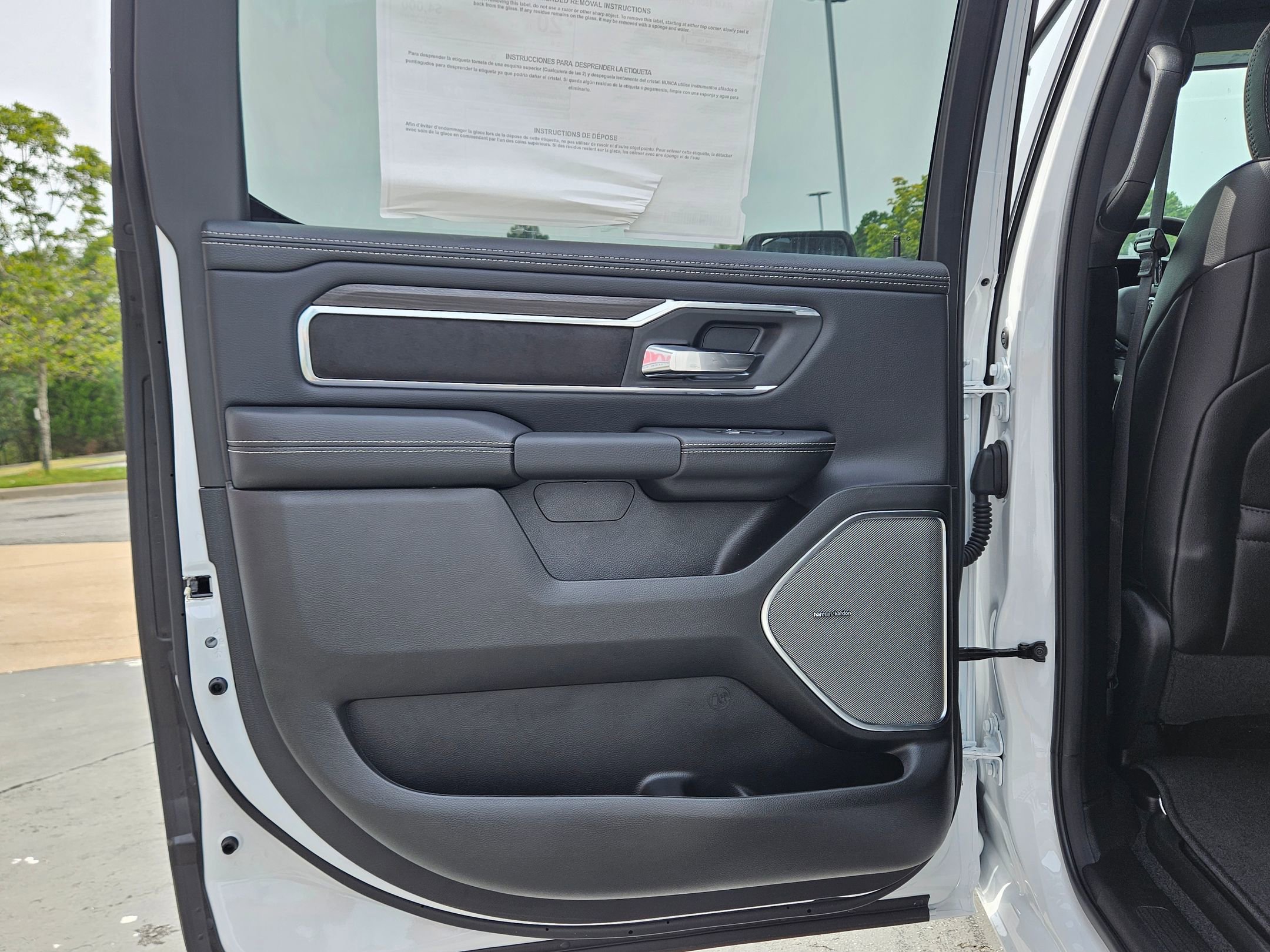 2026 Ram 1500 Laramie photo 19