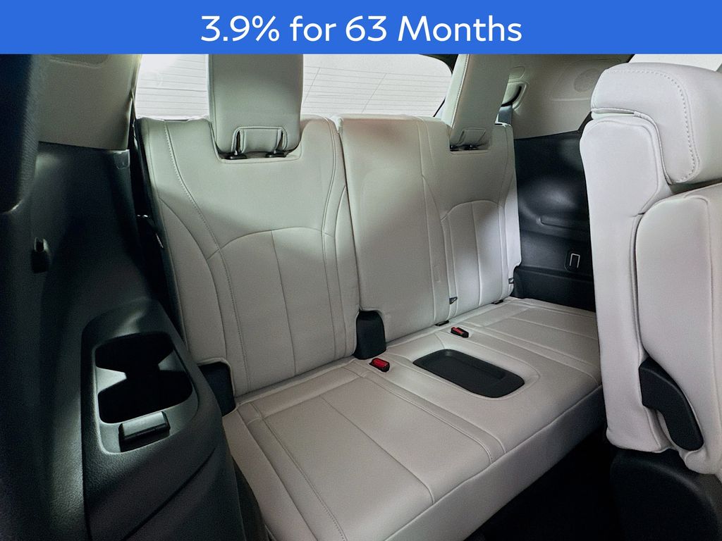 2026 Infiniti QX60 Luxe photo 31