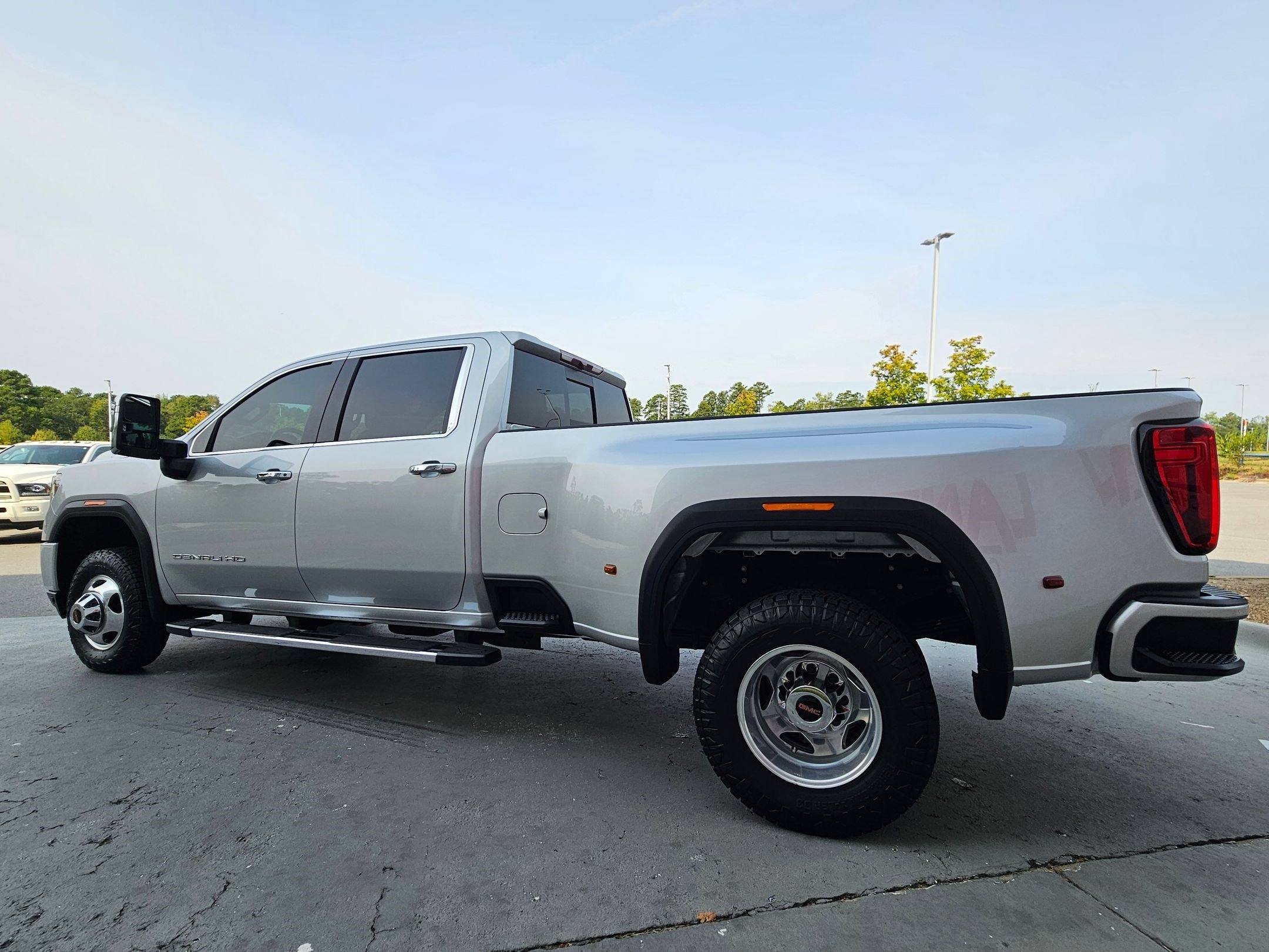 2023 Gmc Sierra HD Denali photo 4