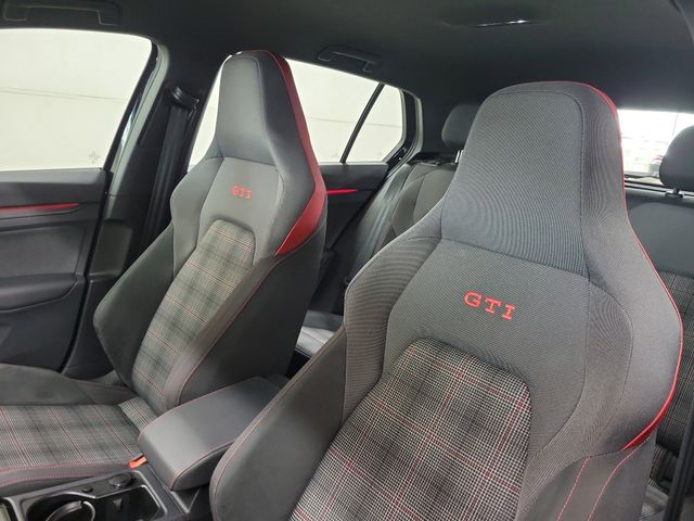 2024 Volkswagen Golf GTI 380 S photo 13