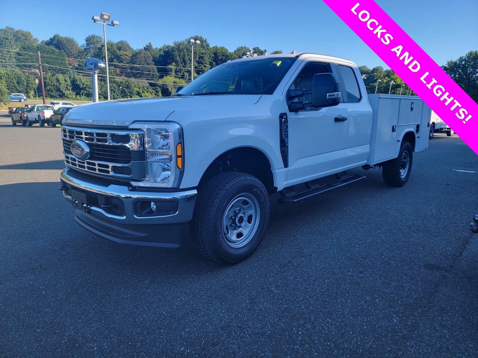 2025 Ford F-350 Super Duty Chassis Cab XL's photo