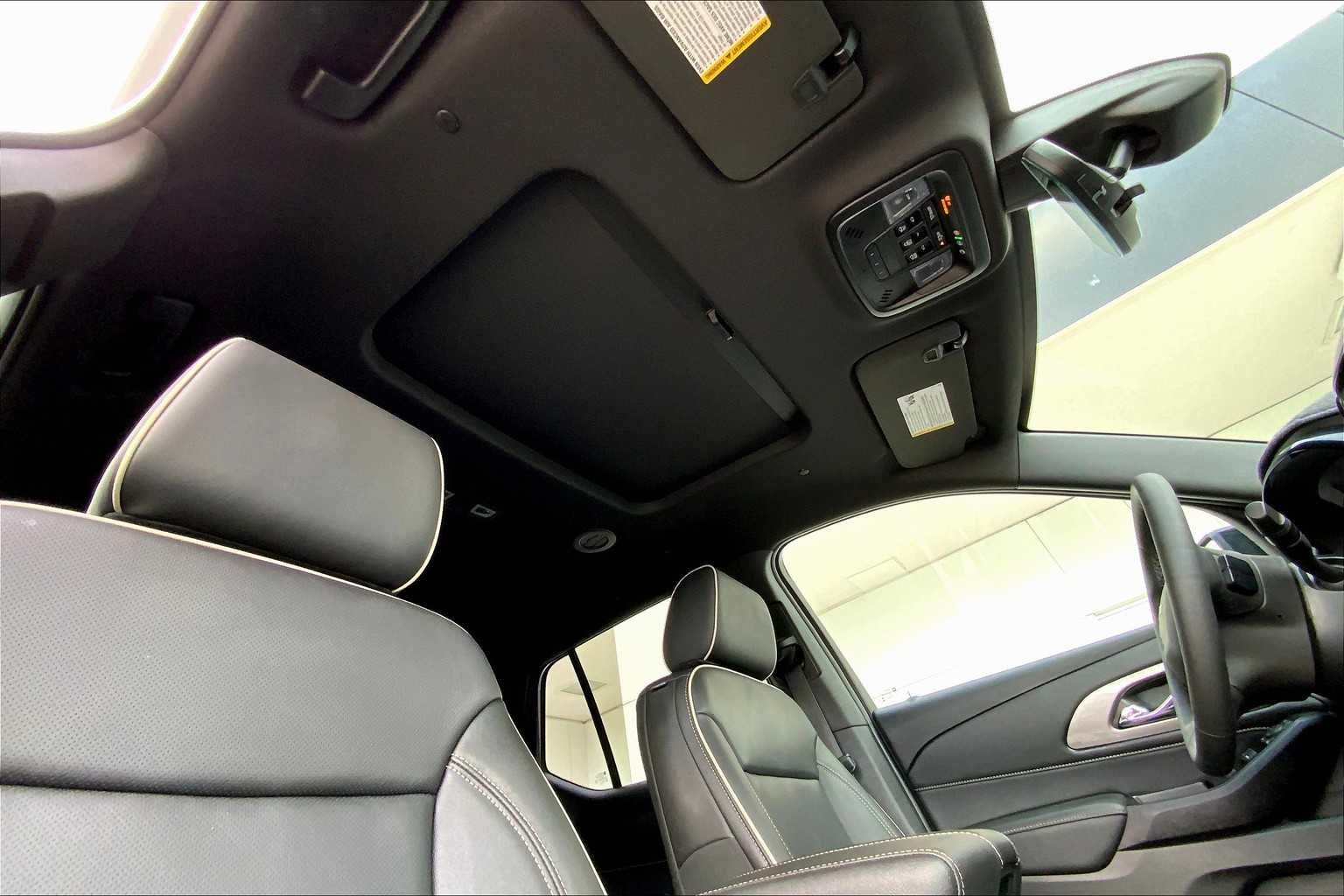 2023 Chevrolet Traverse Premier photo 13