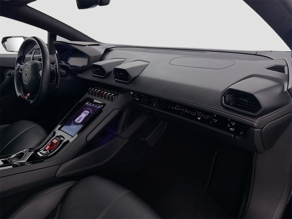 2020 Lamborghini Huracan Evo Base photo 25