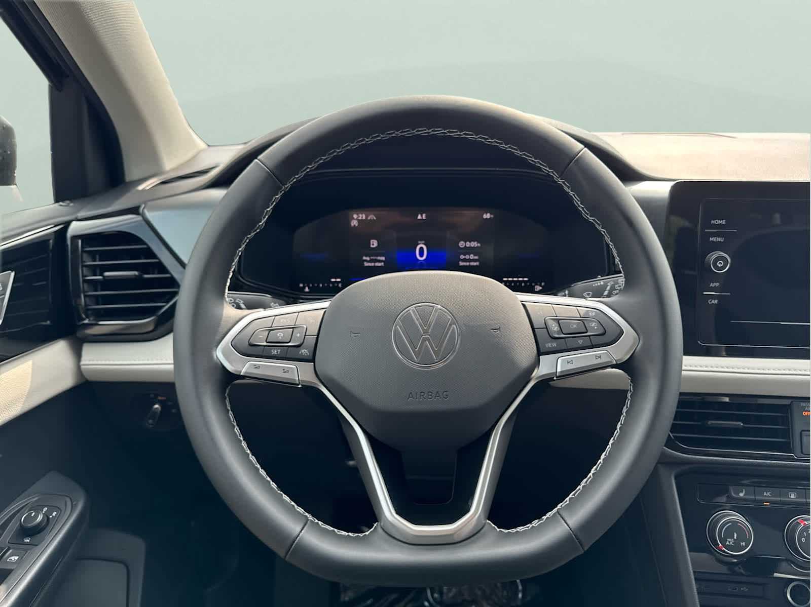 2025 Volkswagen Taos S photo 17