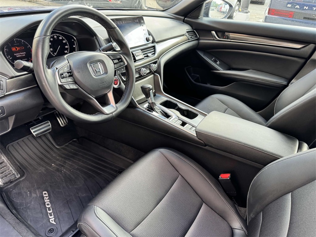 2022 Honda Accord Sport photo 2