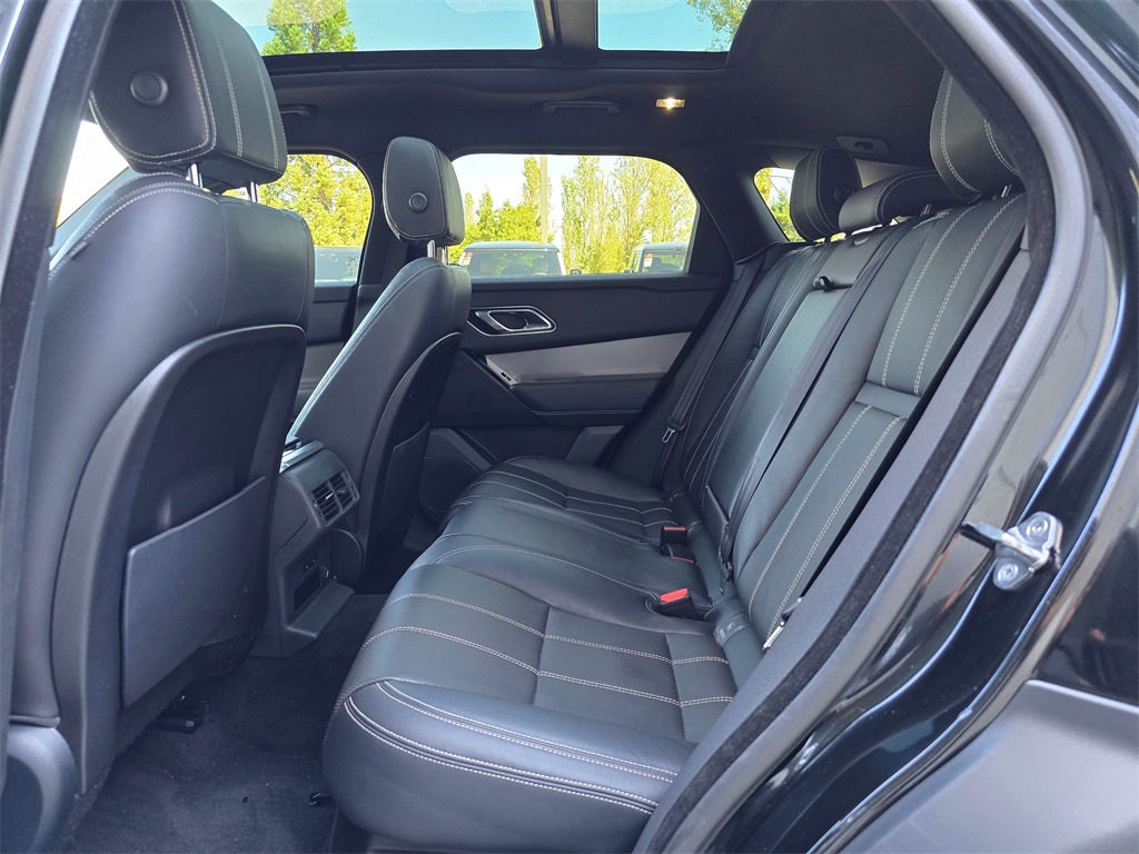 2019 Land Rover Range Rover Velar S photo 25