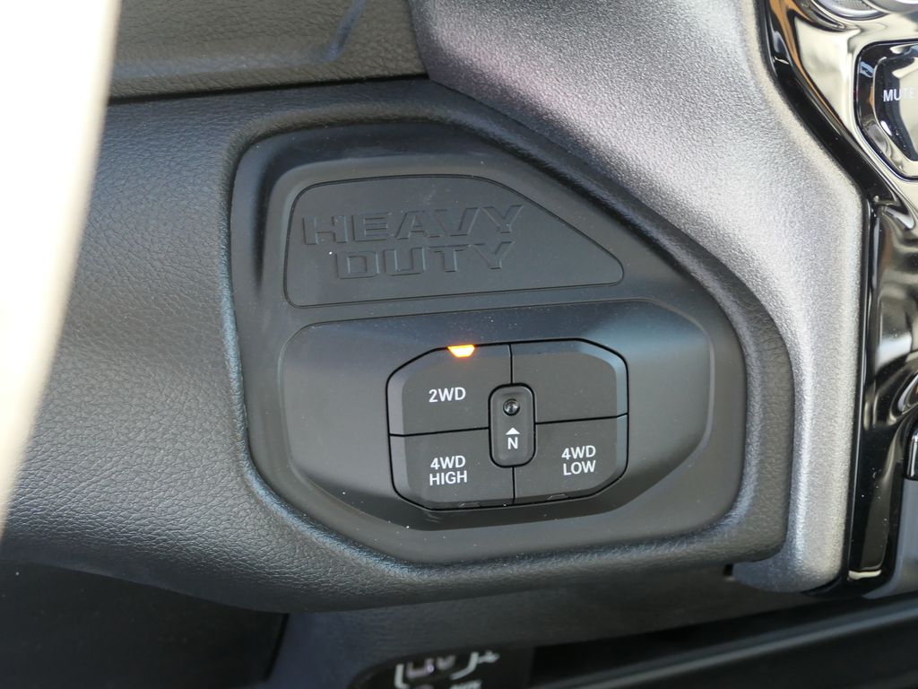 2026 Ram 3500 Tradesman photo 17