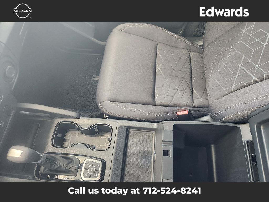 2026 Nissan Frontier SV photo 28