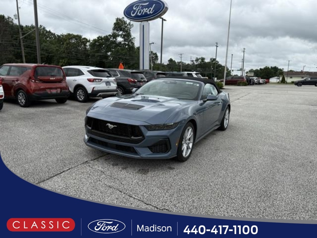 2025 Ford Mustang GT Premium's photo