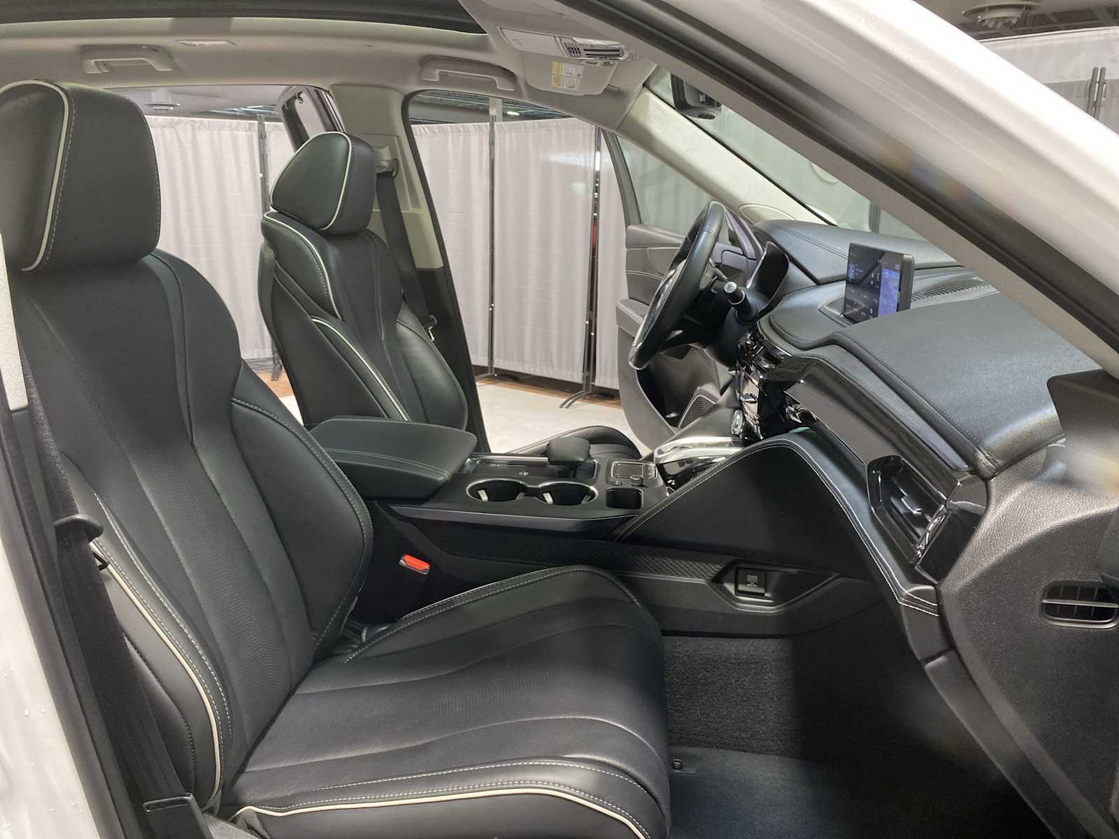 2024 Acura MDX Advance SH-AWD photo 13