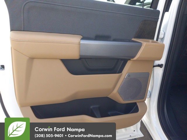 2025 Ford F-350 Lariat photo 23