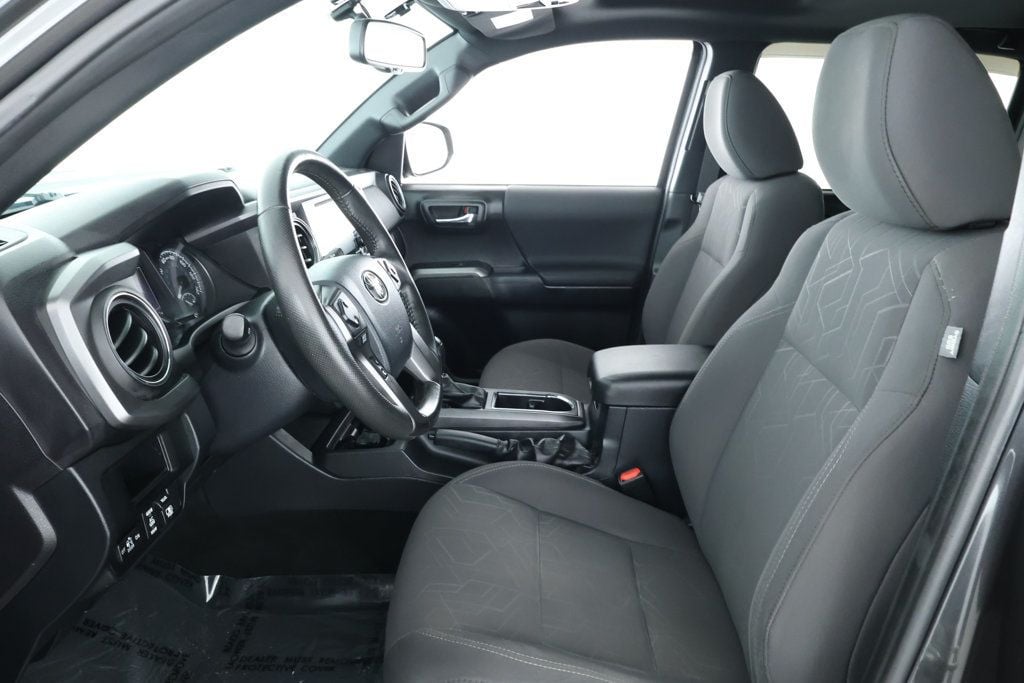 2017 Toyota Tacoma SR5 Sport TRD Pro photo 20