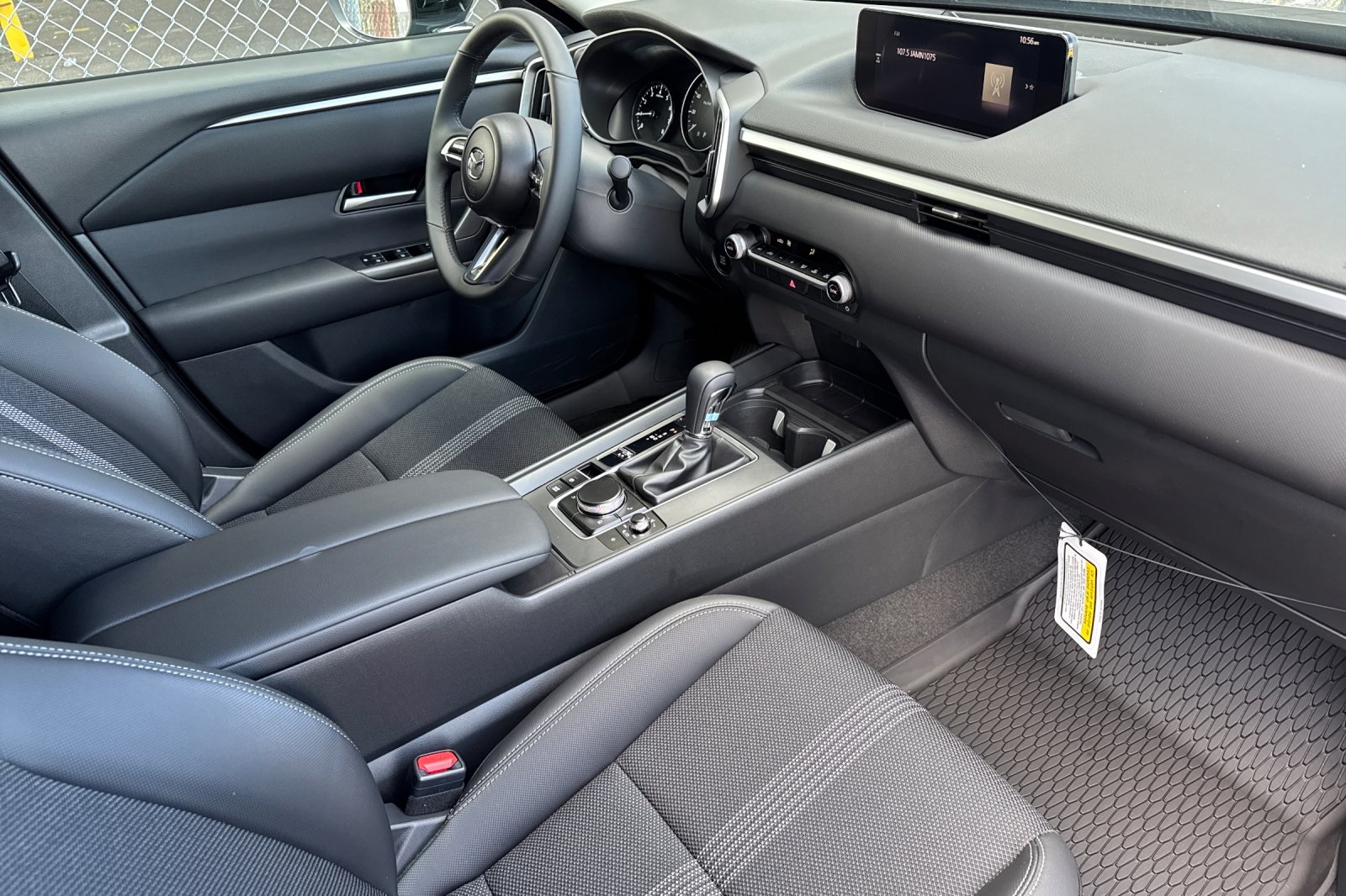 2025 Mazda CX-50 2.5 Select photo 16