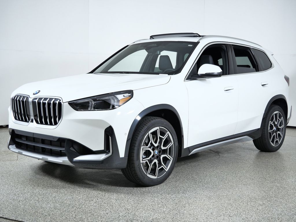 2026 BMW X1 28i's photo